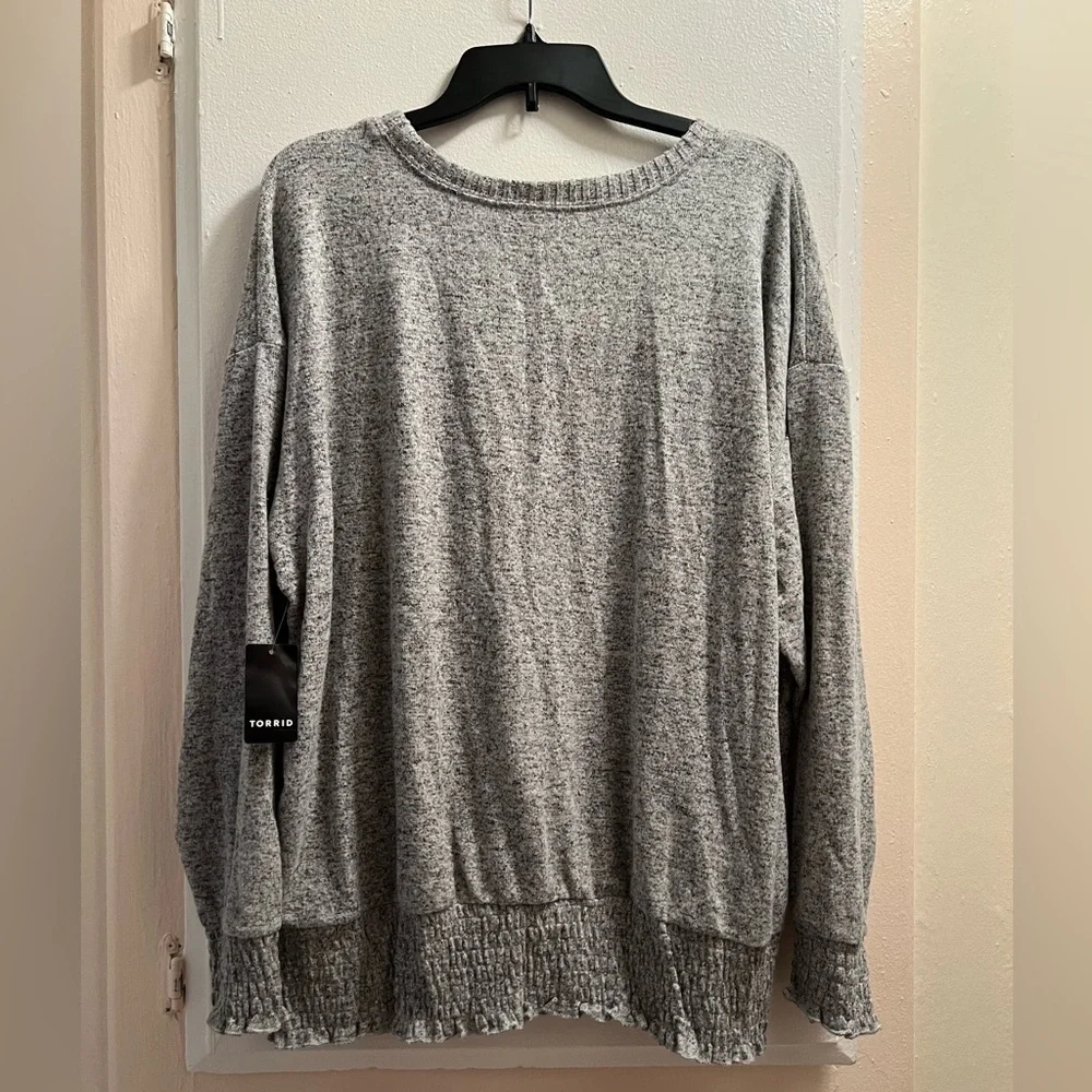 Plus size- Relaxed Fit Super Soft Plush
Drop Shoulder Smocked Bottom
Sweatshirt - Picture 4 of 5